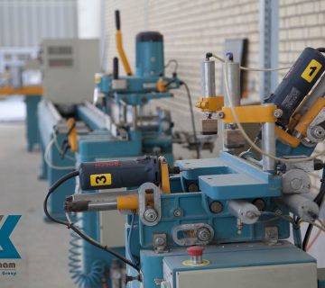 واحد upvc گروه صنعتی شیشه کاویان جام